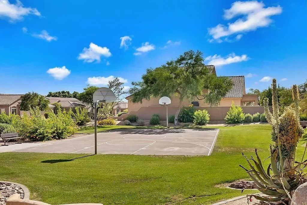 הוילה סקוטסדייל Amazing Backyard, Private Pool, Pool Table, 5 Beds 0*,